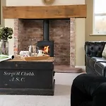 Сasa de vacaciones Orchard House, Castle Carrock, Luxurious, Characterful With Hot Tub And Countryside Views Castle Carrock