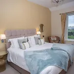 Orchard House, Castle Carrock, Luxurious, Characterful With Hot Tub And Countryside Views Сasa de vacaciones *
