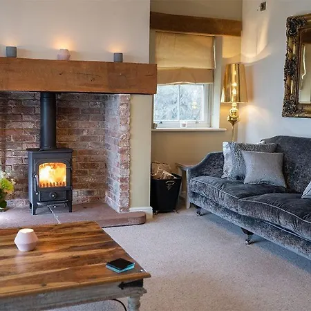 Orchard House, Castle Carrock, Luxurious, Characterful With Hot Tub And Countryside Views Ferienhaus *