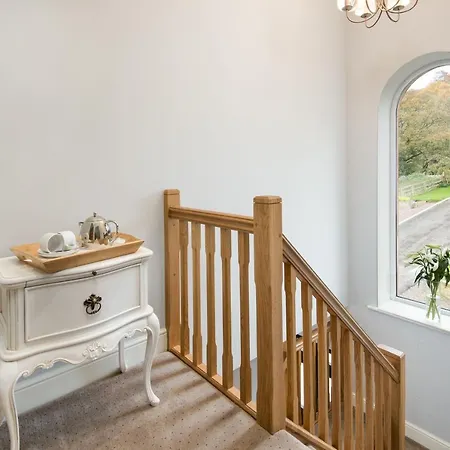 Orchard House, Castle Carrock, Luxurious, Characterful With Hot Tub And Countryside Views Castle Carrock