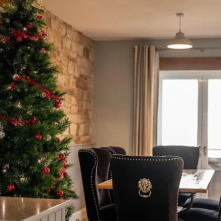 Ferienhaus Orchard House, Castle Carrock, Luxurious, Characterful With Hot Tub And Countryside Views Castle Carrock