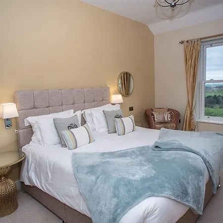 Orchard House, Castle Carrock, Luxurious, Characterful With Hot Tub And Countryside Views Ferienhaus *