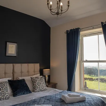 Orchard House, Castle Carrock, Luxurious, Characterful With Hot Tub And Countryside Views Castle Carrock
