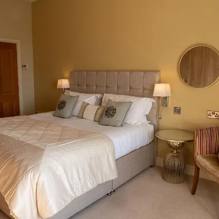 Orchard House, Castle Carrock, Luxurious, Characterful With Hot Tub And Countryside Views * Castle Carrock