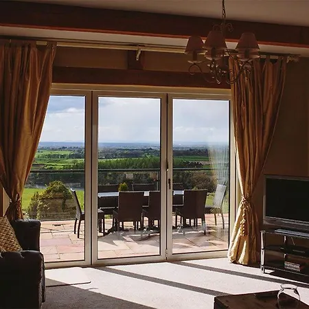 Orchard House, Castle Carrock, Luxurious, Characterful With Hot Tub And Countryside Views