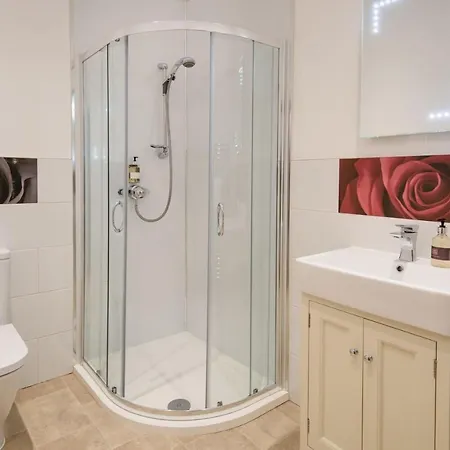 Orchard House, Castle Carrock, Luxurious, Characterful With Hot Tub And Countryside Views Tatil Evi