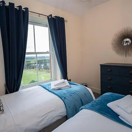 Orchard House, Castle Carrock, Luxurious, Characterful With Hot Tub And Countryside Views *